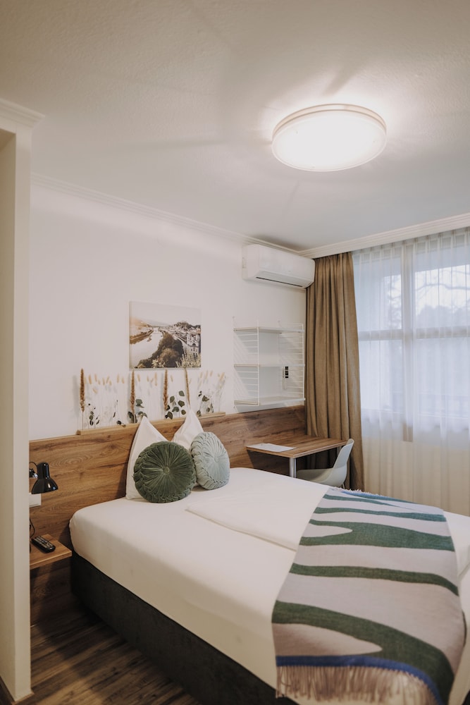 PARKHOTEL BRUNAUER 26/56