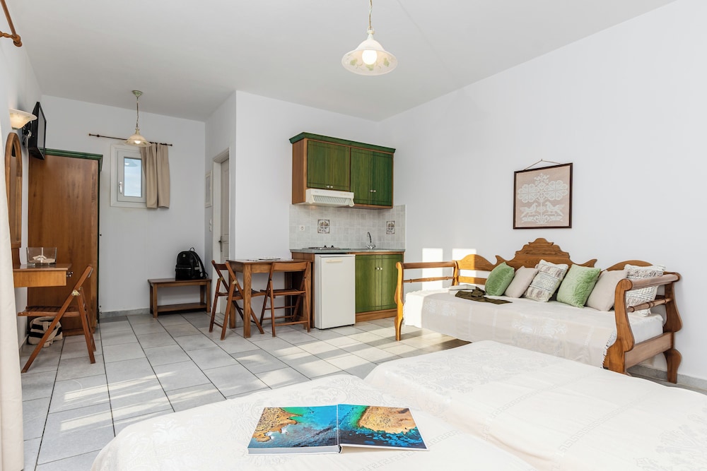 Birbas Hotel 110/128