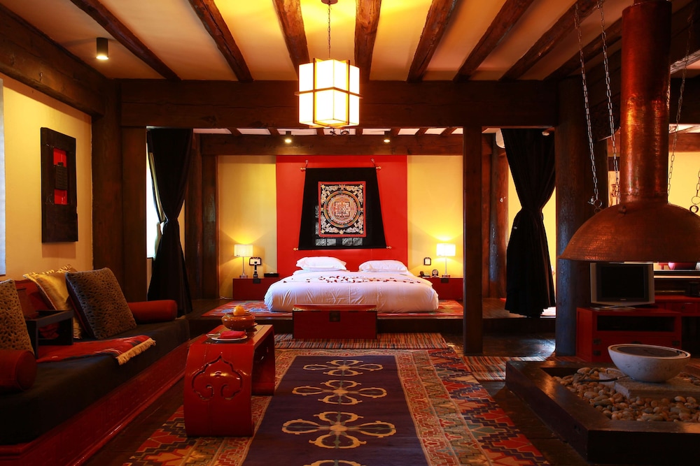 BANYAN TREE RINGHA 17/50