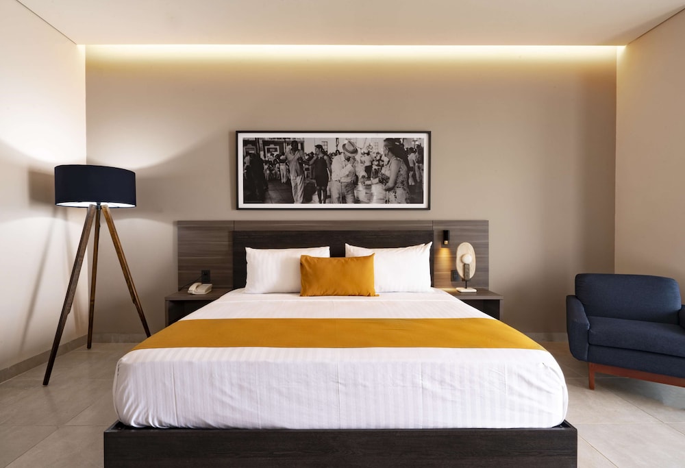 Standard, King Bed, Ocean View