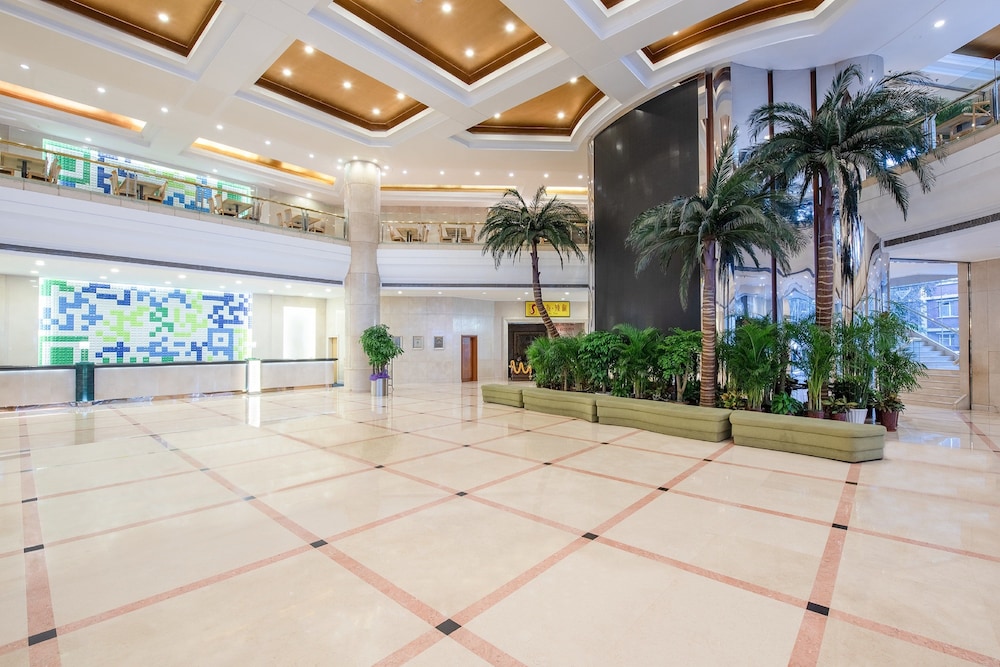 Holiday Inn Chang An West 8/73
