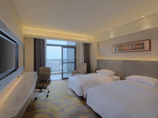Room, Twin Beds, Garden View