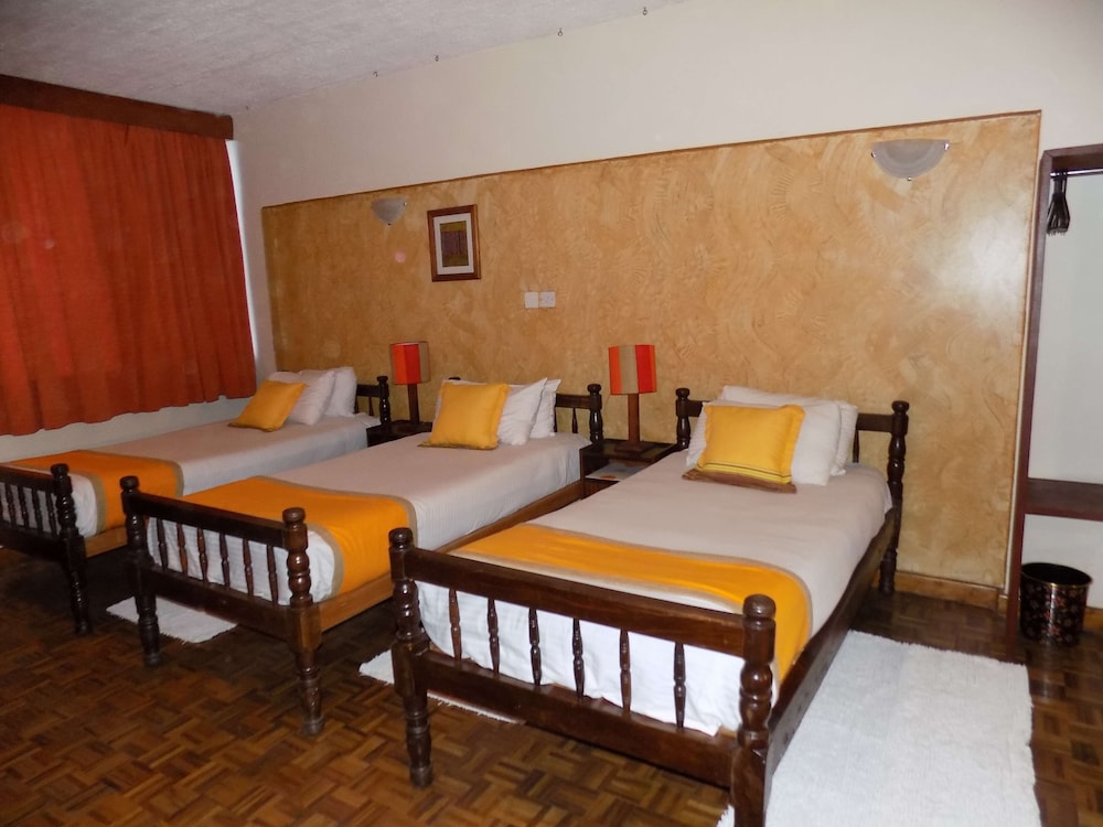 The Kenya Comfort Hotel Suites 35/78