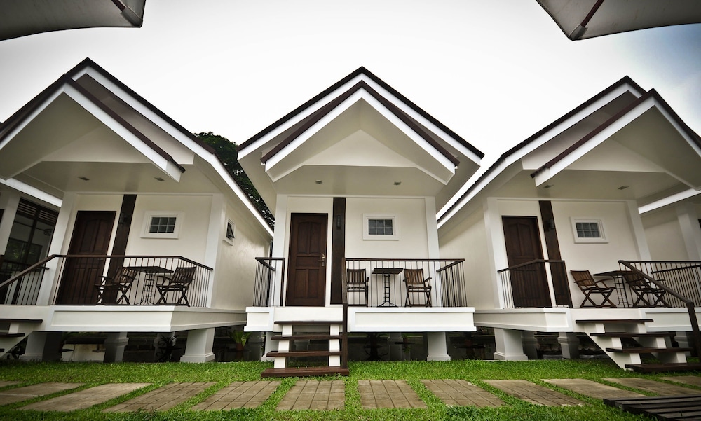 Cleon Villas Pension 3/24