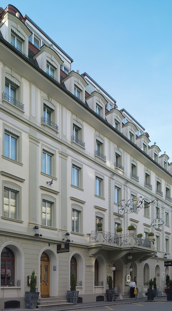Hotel Weisses Kreuz 1/47
