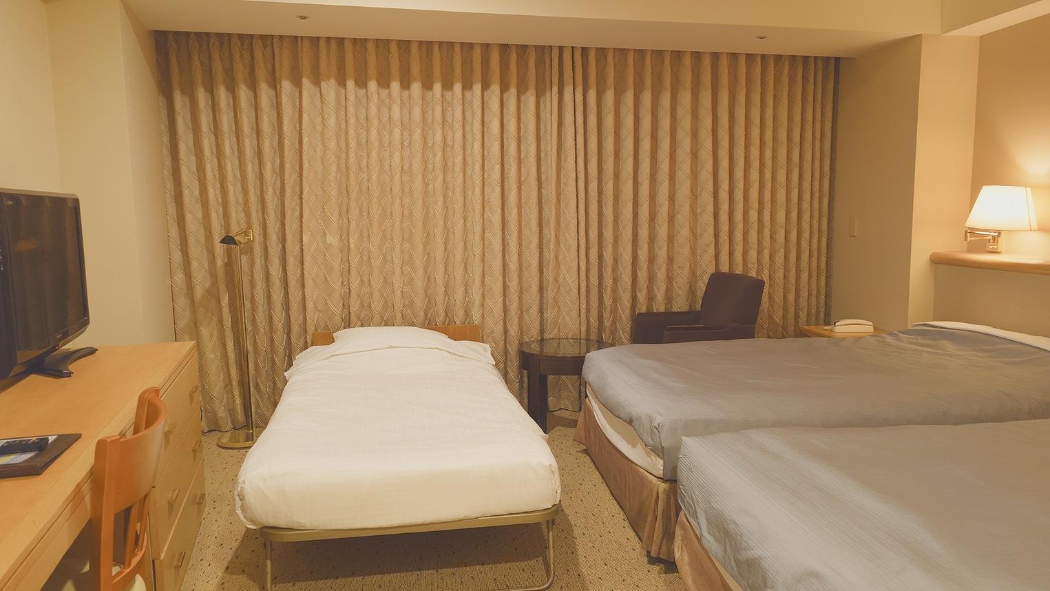 Family, 2 Semi Double Beds, Smoking