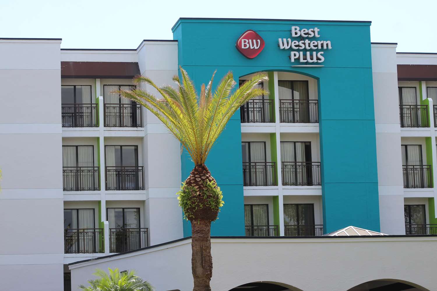 Best Western Plus Deerfield Beach Hotel & Suites 1/14