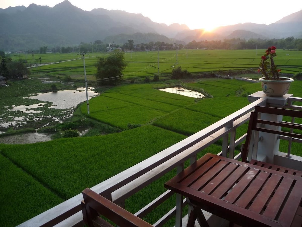 Mai Chau Valley View Hotel 28/48