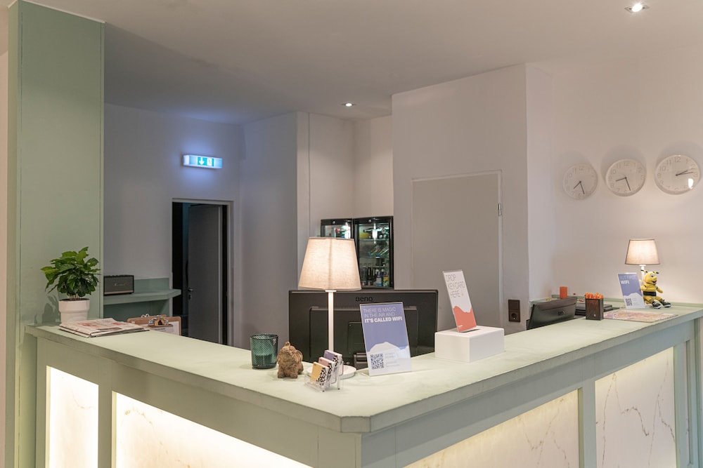 NP Hotel Konigshof 5/49