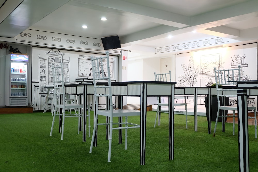 Spaces By Eco Hotel 45/50
