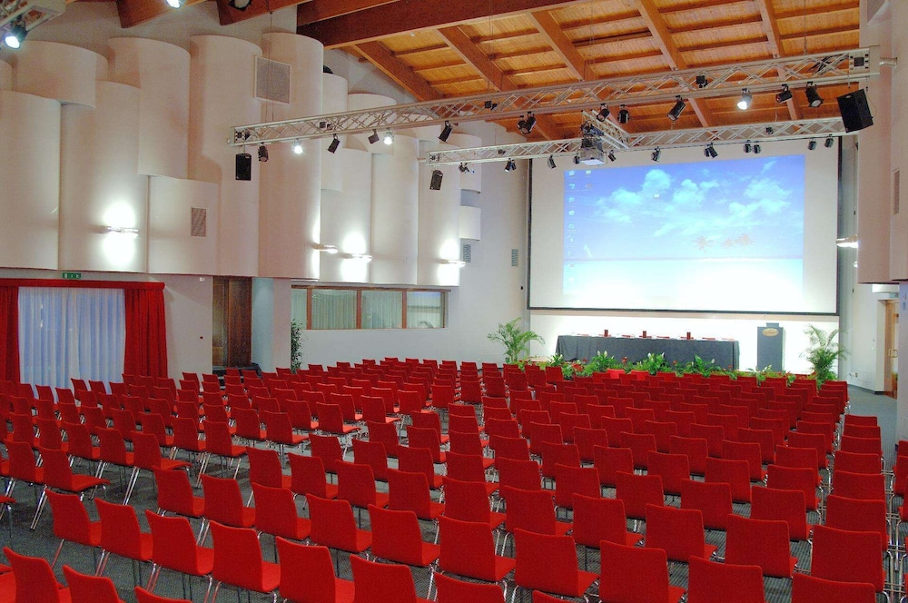 Villa Fiorita Hotel 39/50