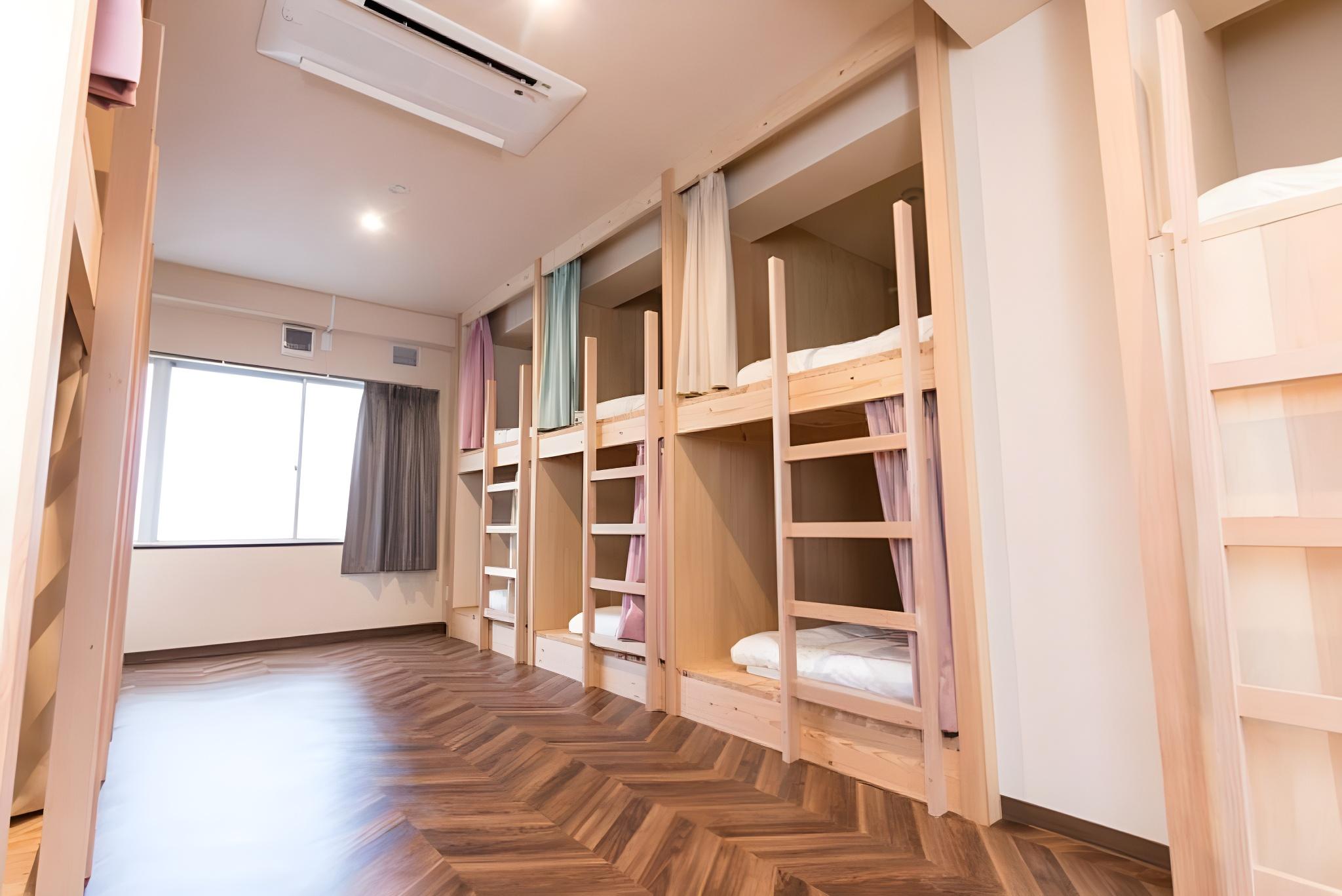 MIXED DORM