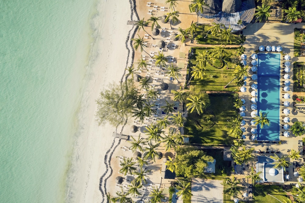 TUI BLUE Bahari Zanzibar 56/66