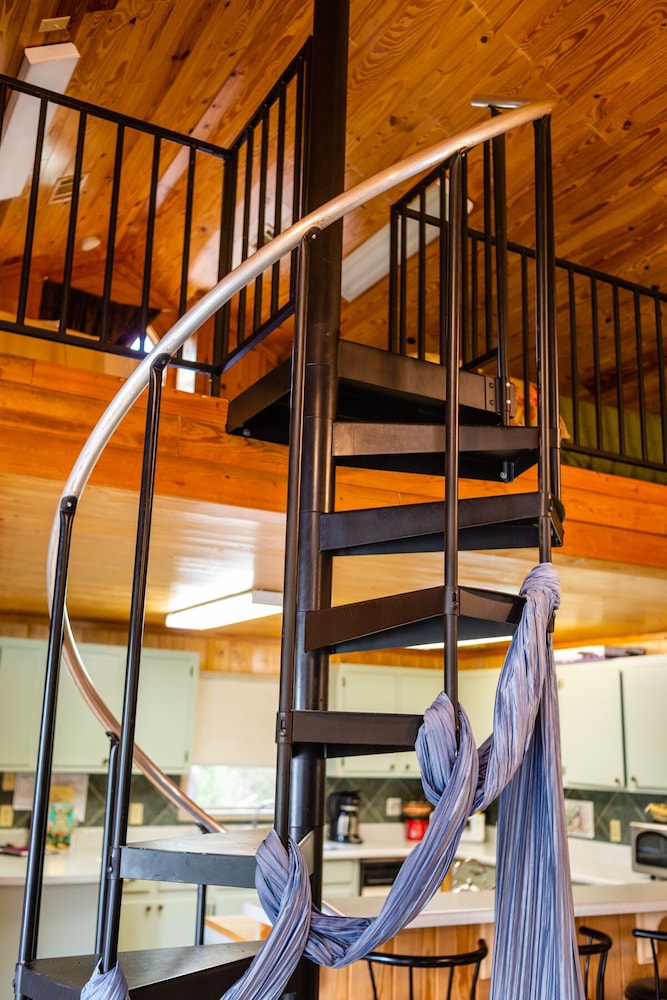 Shalom House Bed and Breakfast 10/27