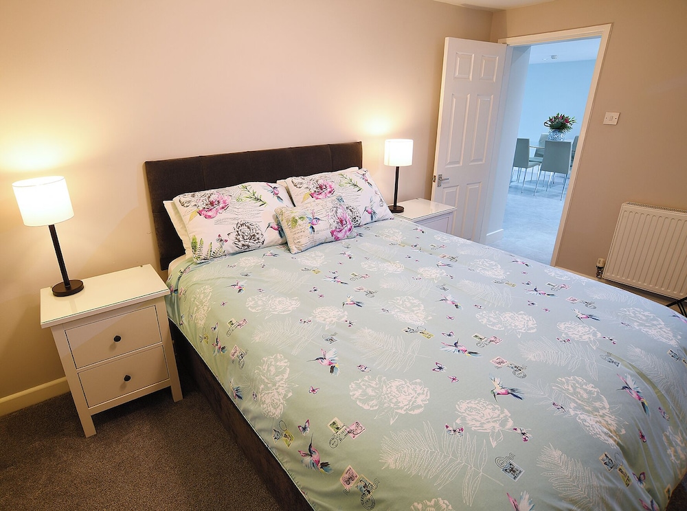 Twelve Self Serviced Apartments 14/50