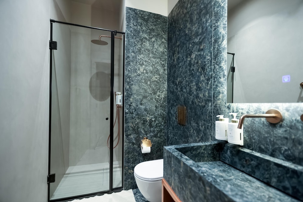 Padam Boutique Hotel 51/55