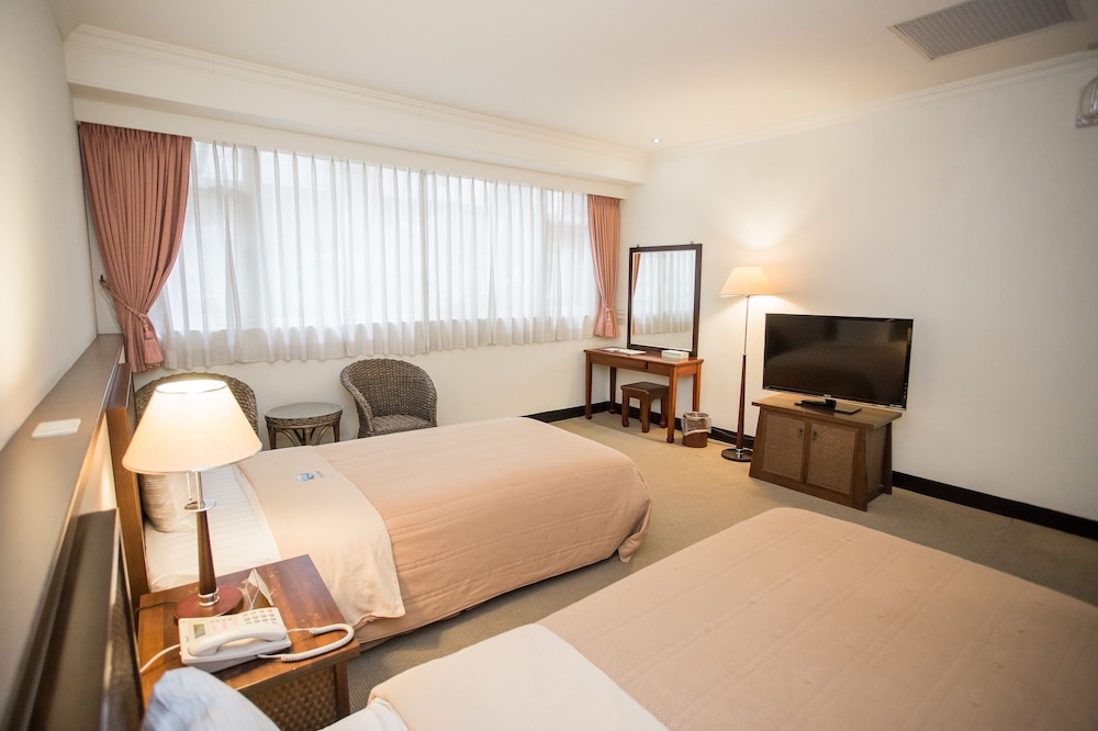 East Coast Hotel 26/71