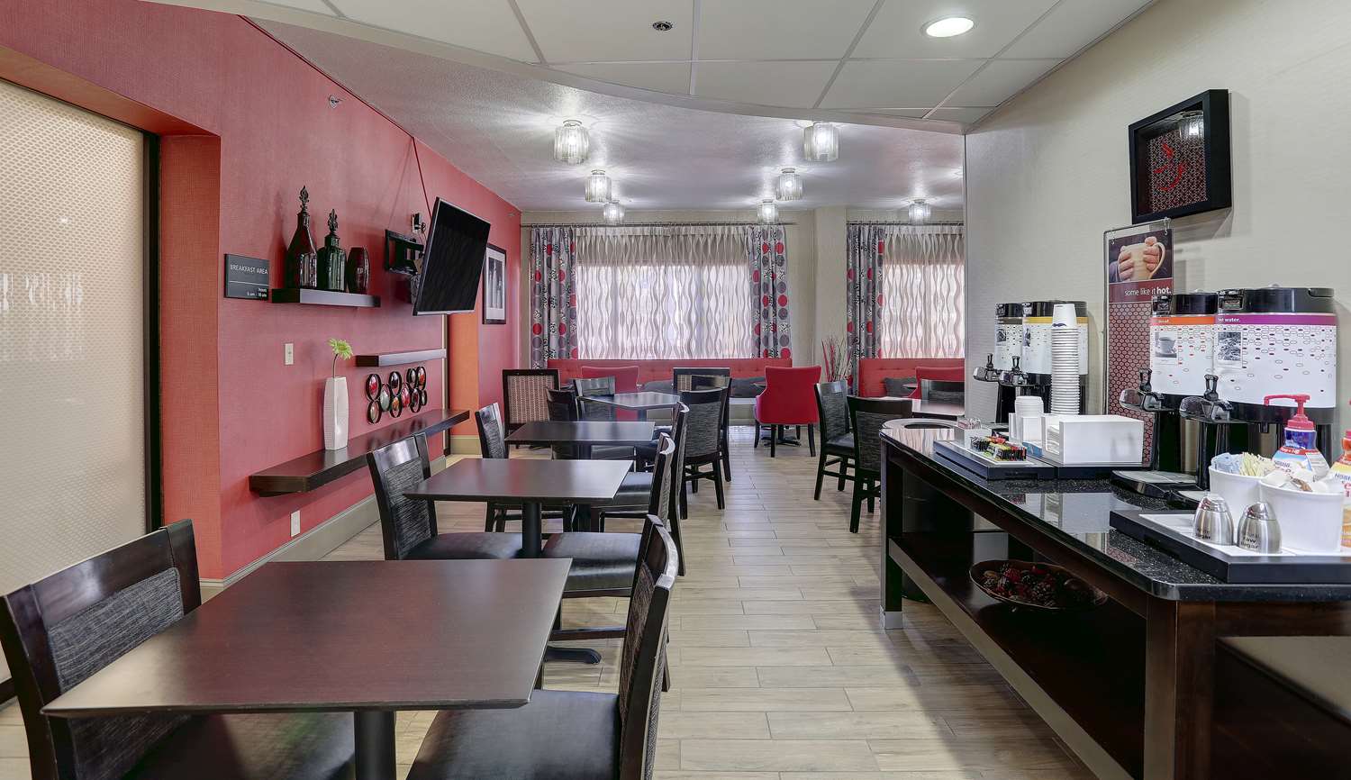 restaurant cafeteria