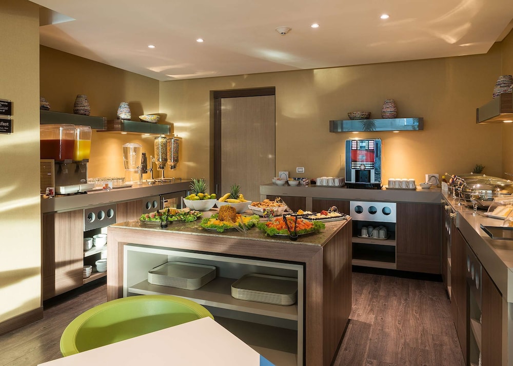 Hampton By Hilton Barranquilla 33/51