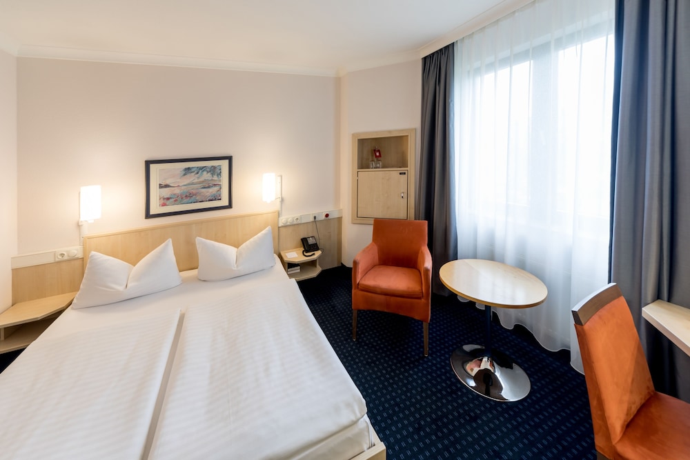 Intercityhotel Magdeburg 11/58