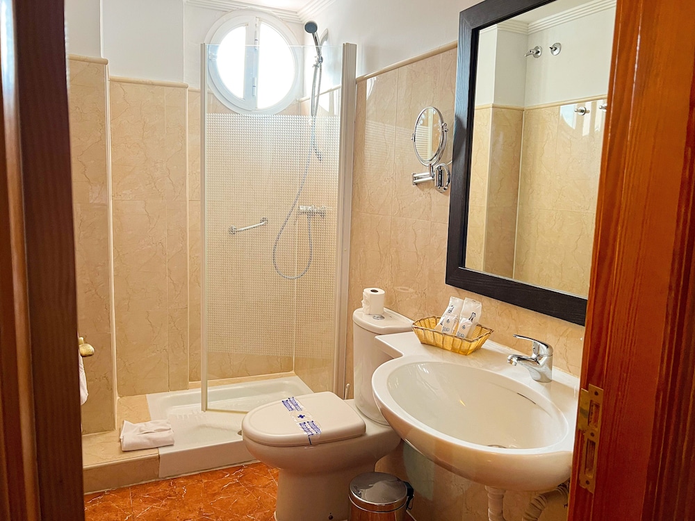 La Aldea Suites Hotel 48/50
