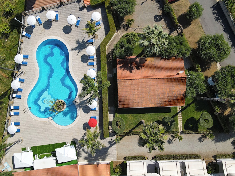 Residence Rosy Hotel 2/50