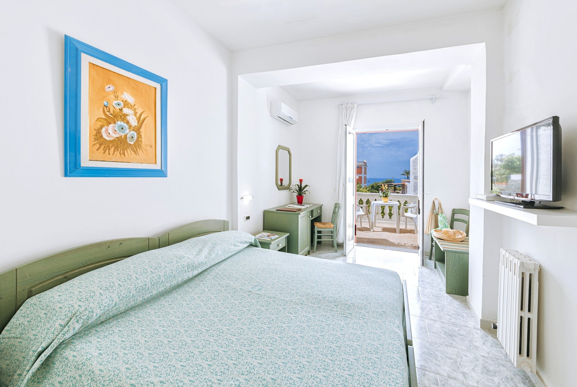 ROOM, DOUBLE OR TWIN BED, SEA VIEW