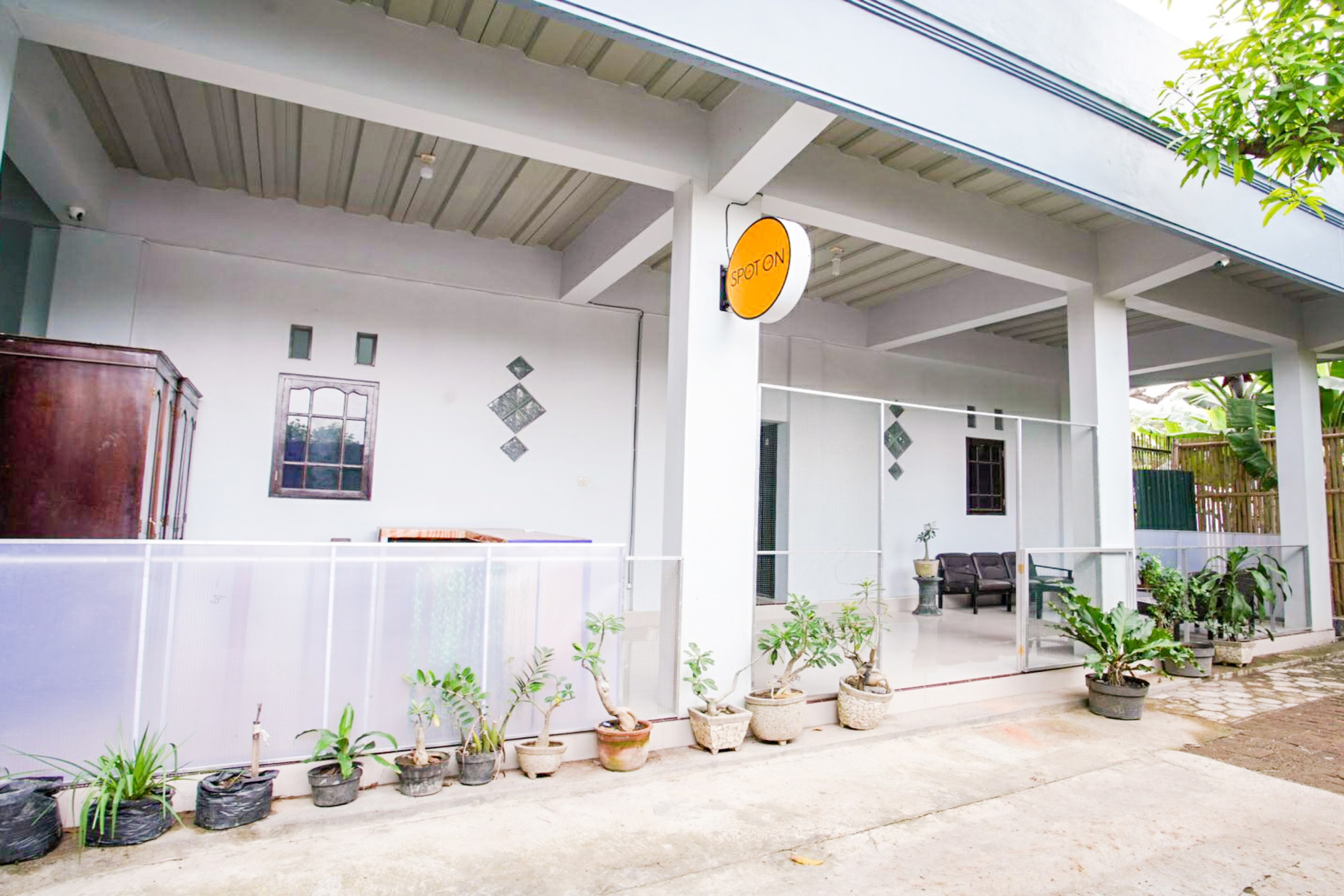 SPOT ON 3199 GALAXY HOUSE 234 Syariah 1/25