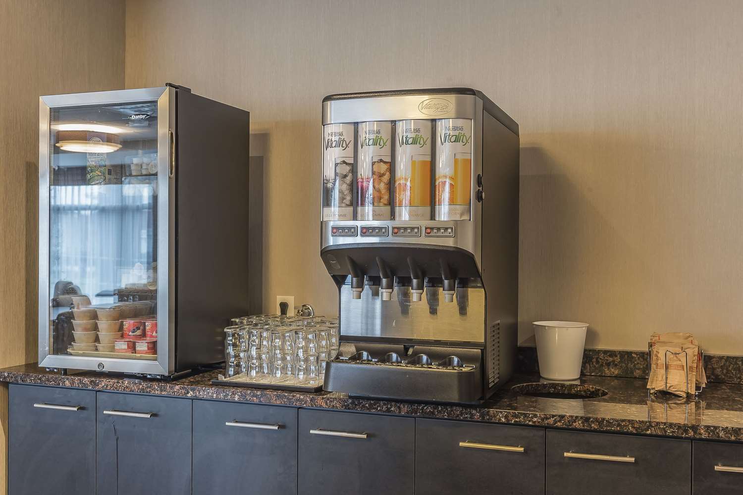 Quality Inn Sept-Iles, Qc 5/18