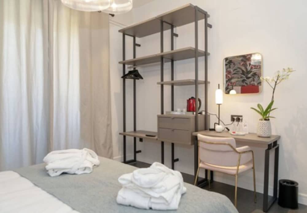 Hotel Sevilla 38/49