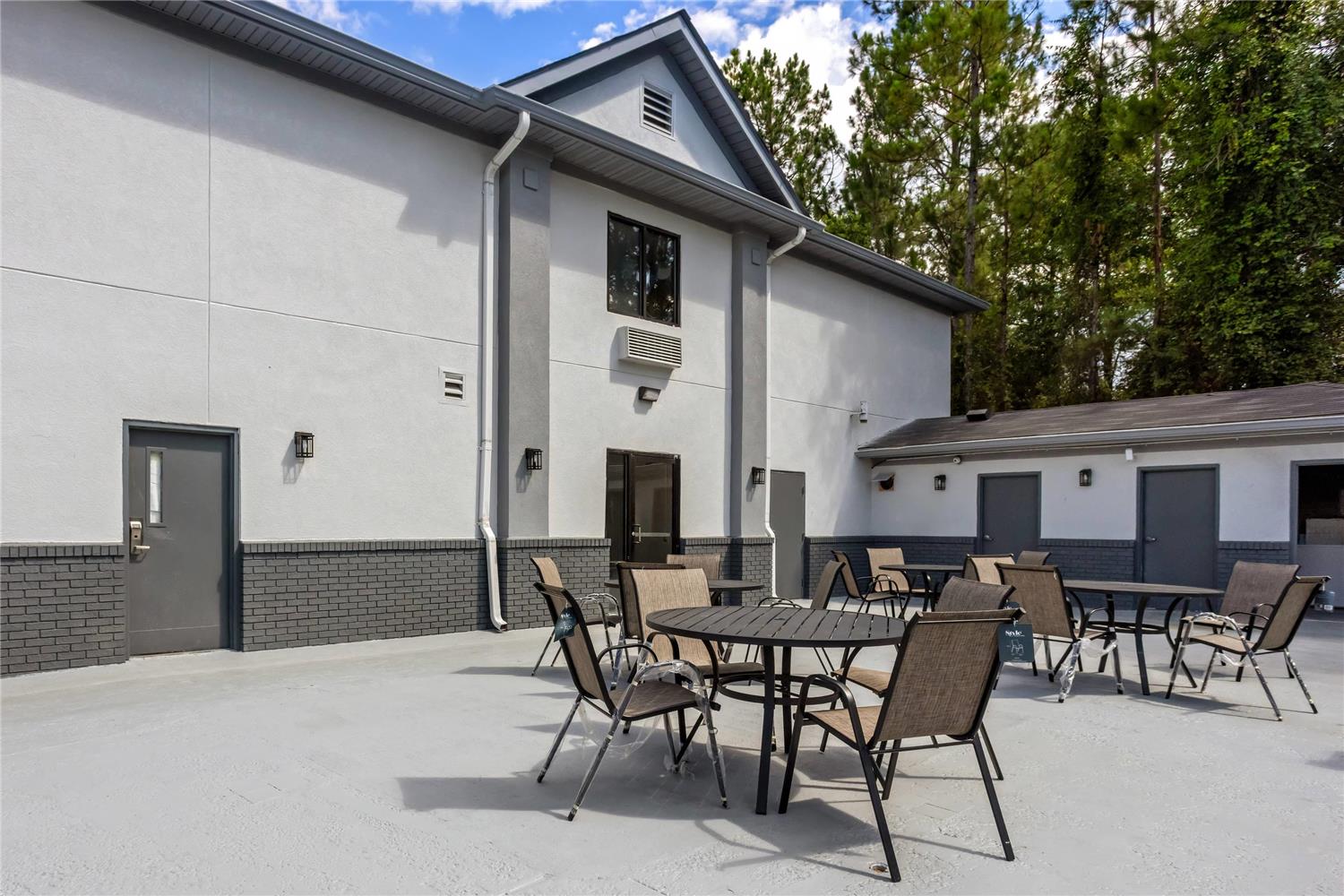 Econo Lodge Jesup, GA 13/17