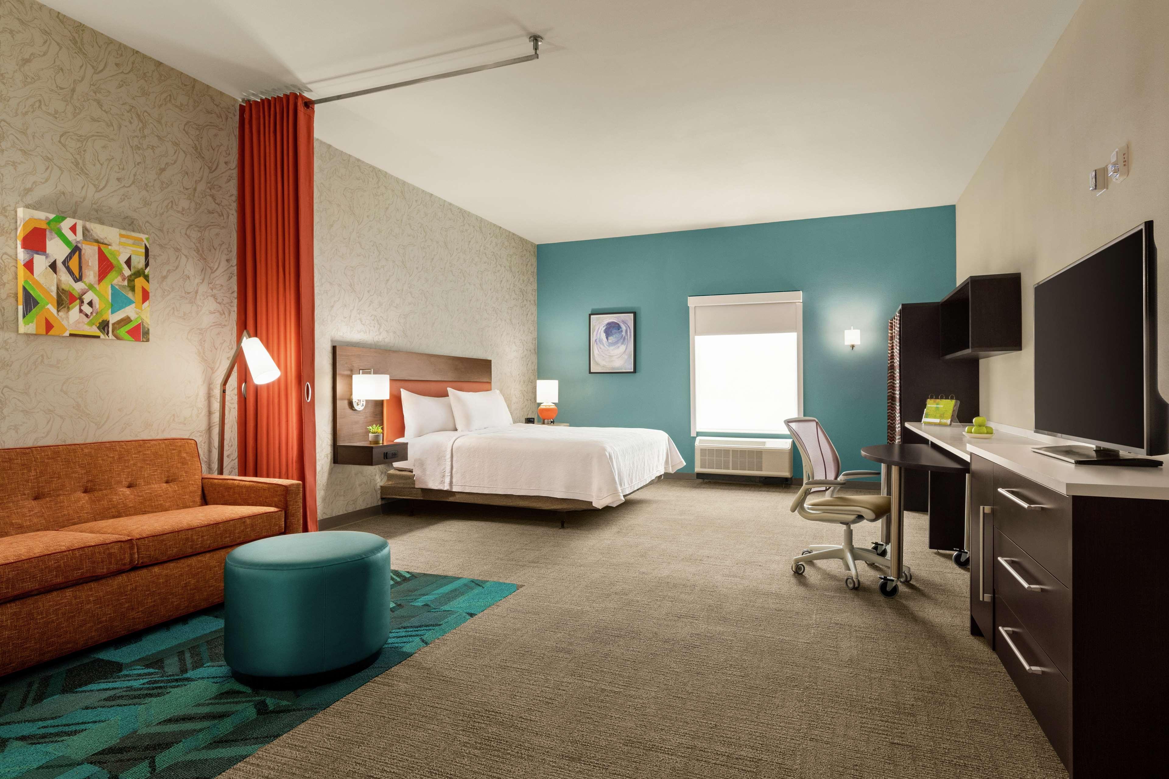 STUDIO, SUITE, KING BED, ACCESSIBLE