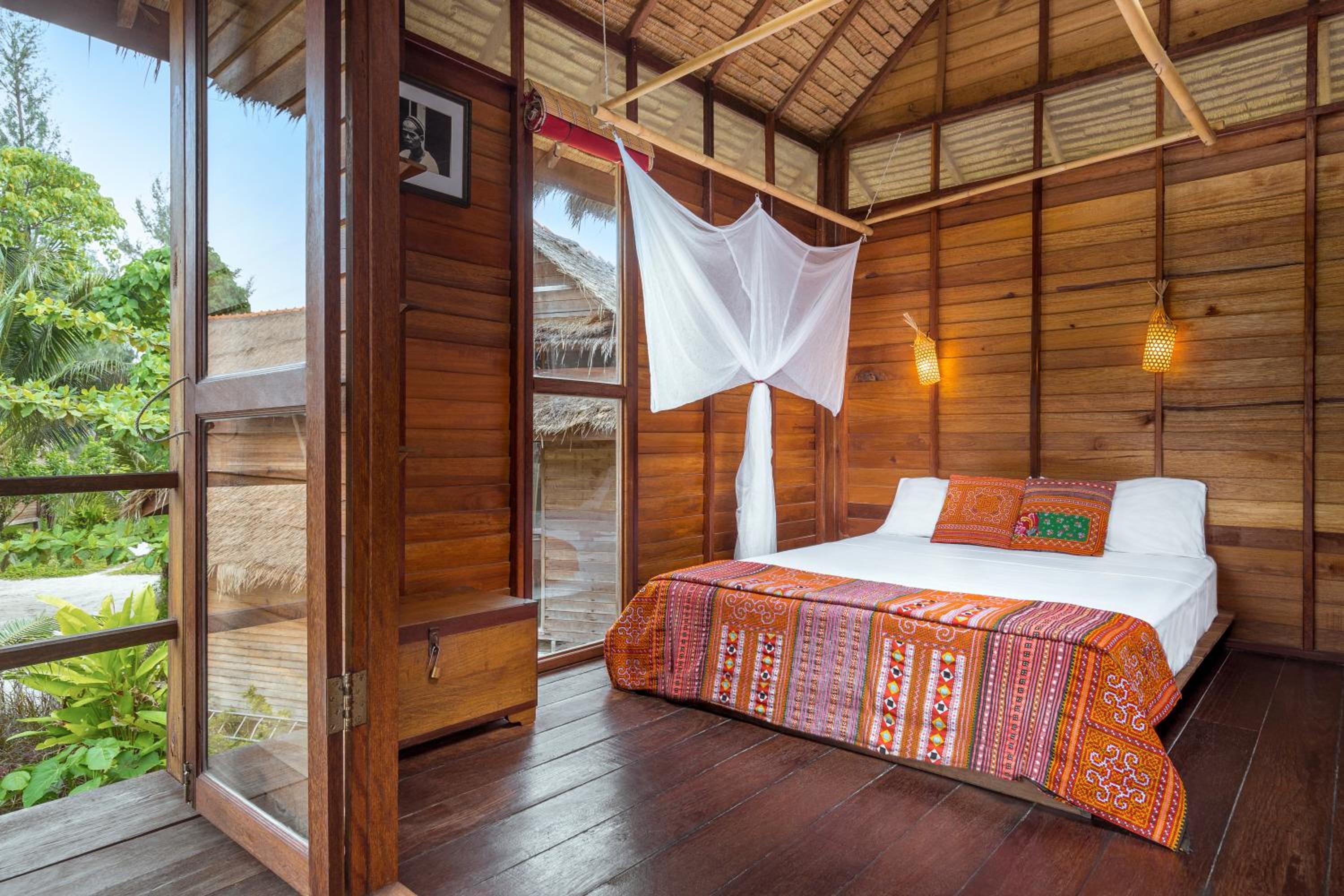 Bungalow, Beach Front