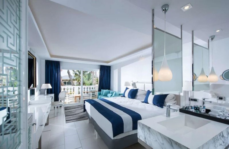 Pure, White, Junior Suite