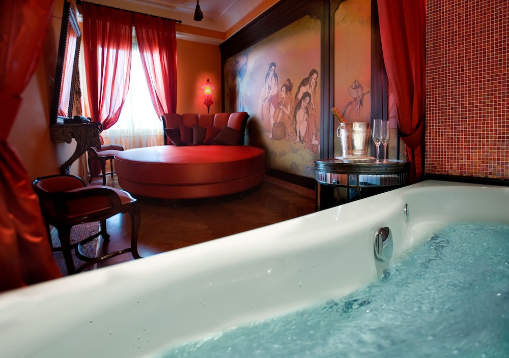 Grand Hotel Savoia Genova, Curio Collection by Hilton 9/73