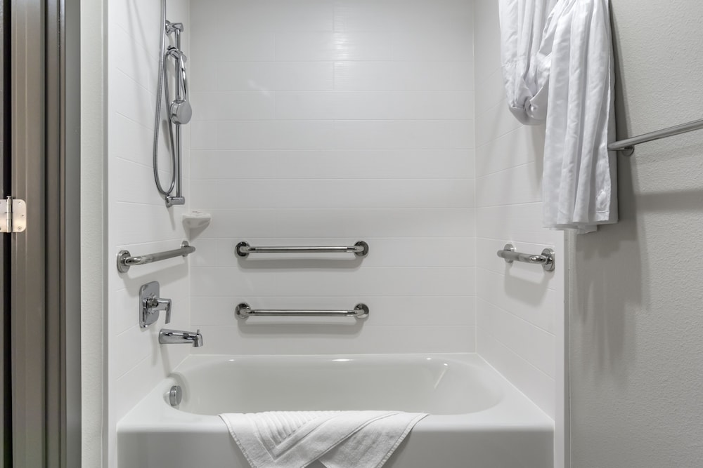 Quality Inn and Suites Pacific Auburn 14/51