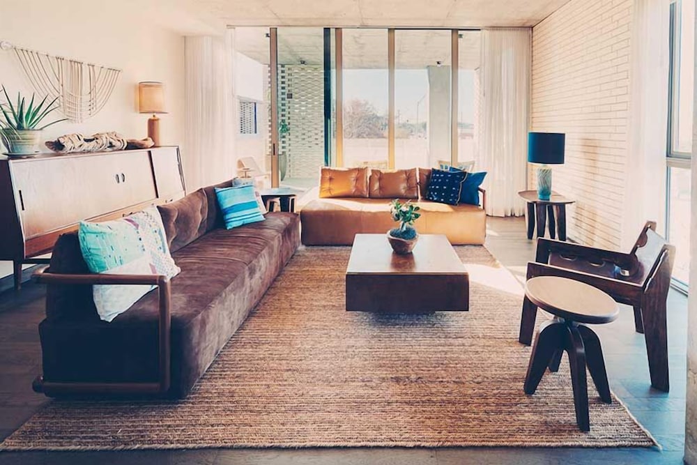 South Congress Hotel 34/46