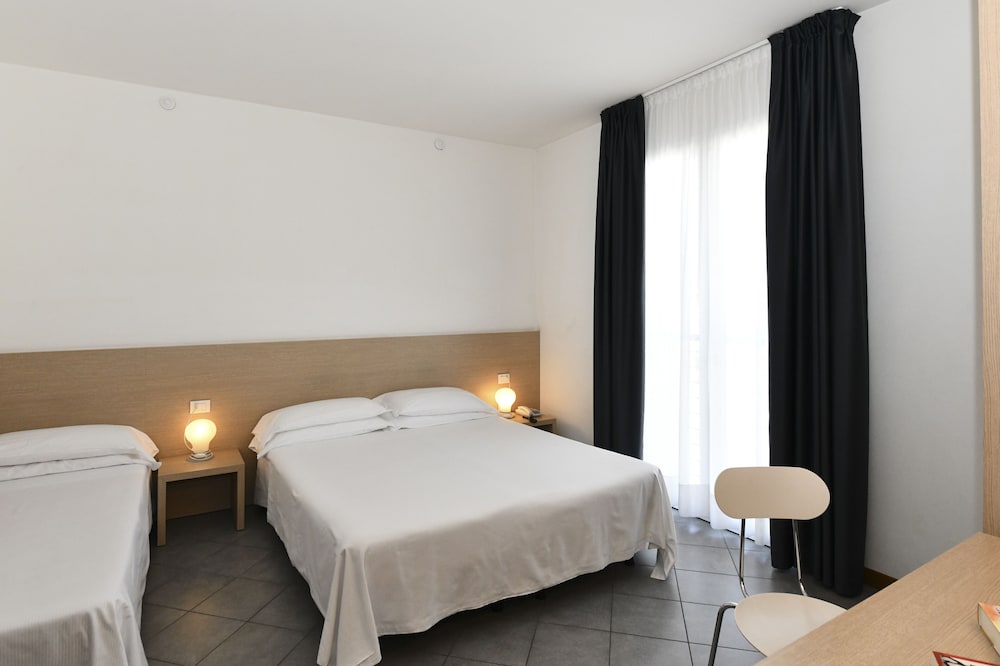 Hotel Eden 22/62