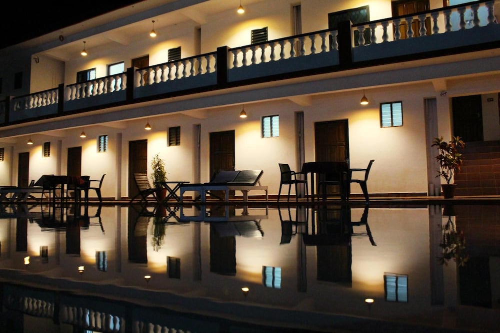 Anjuna Beach Resort 5/32