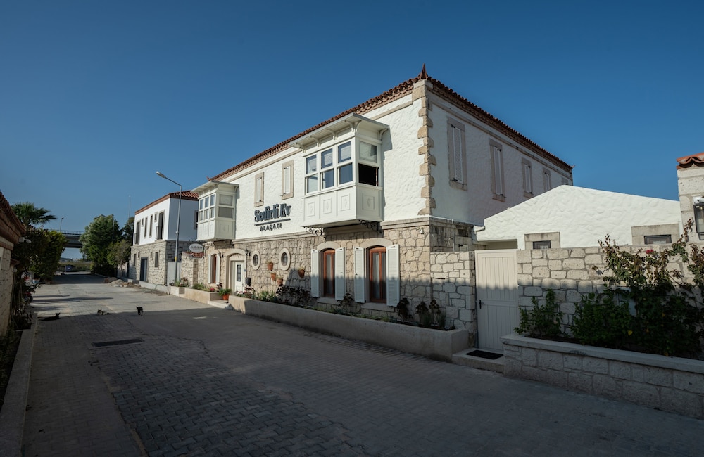 Sedirli Ev Alacati 6/50