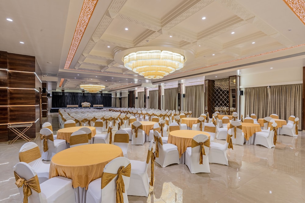Mastiff Grand The Sia Palace Suites & Banquets, Khopoli 50/61