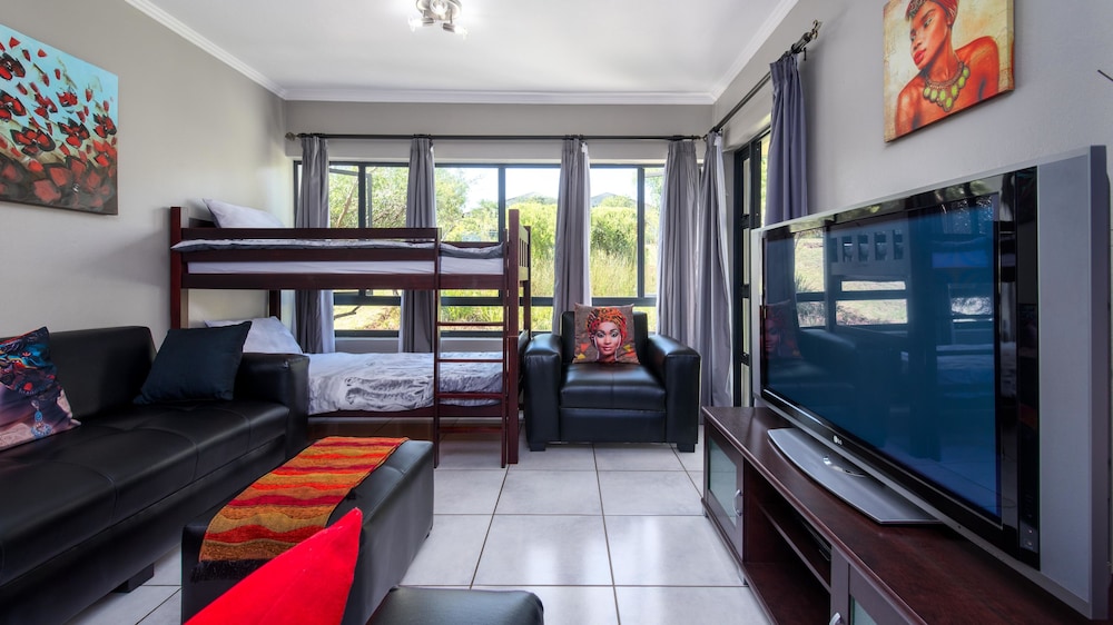 JoziStay Jackal Creek Apartments - Northriding 15/29
