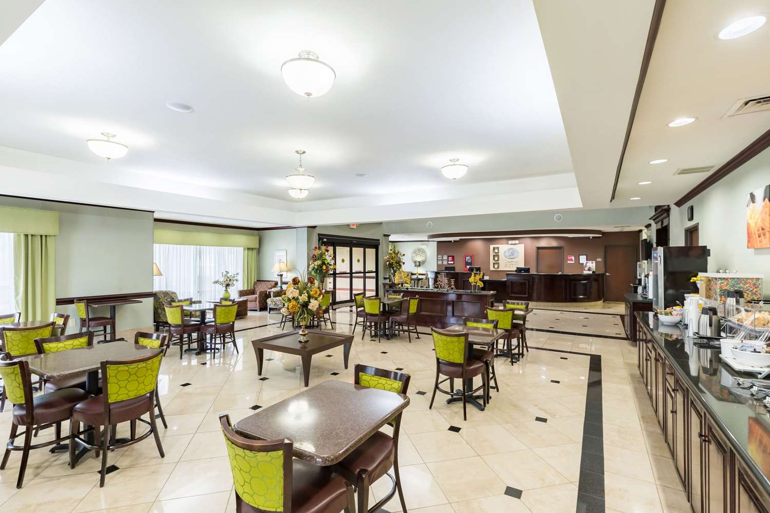 Comfort Suites Beaumont I-10, TX 13/20