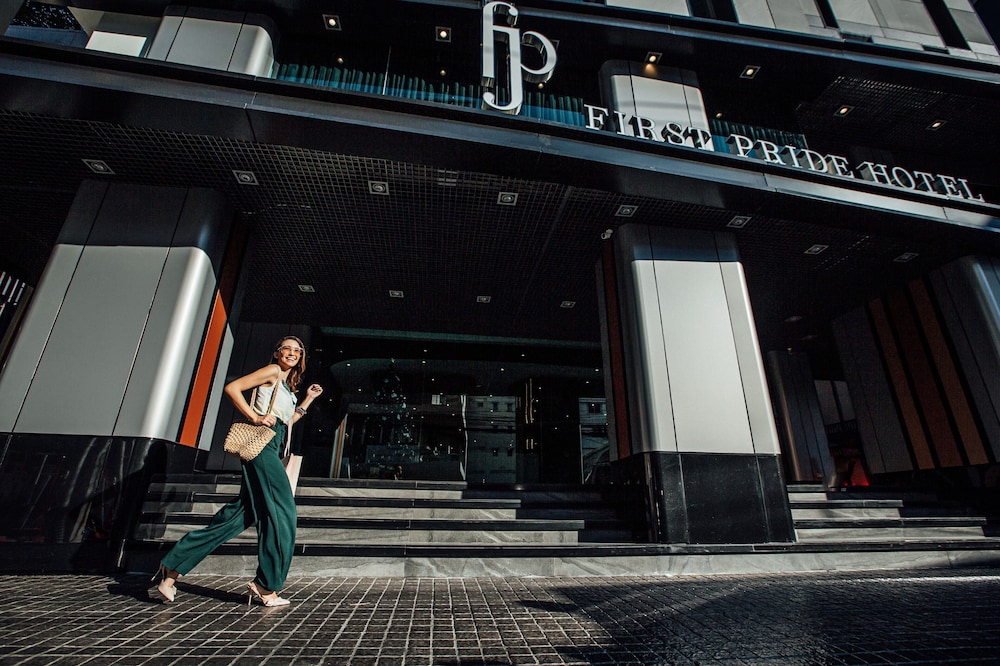 First Pride Hotel Bangkok 5/56