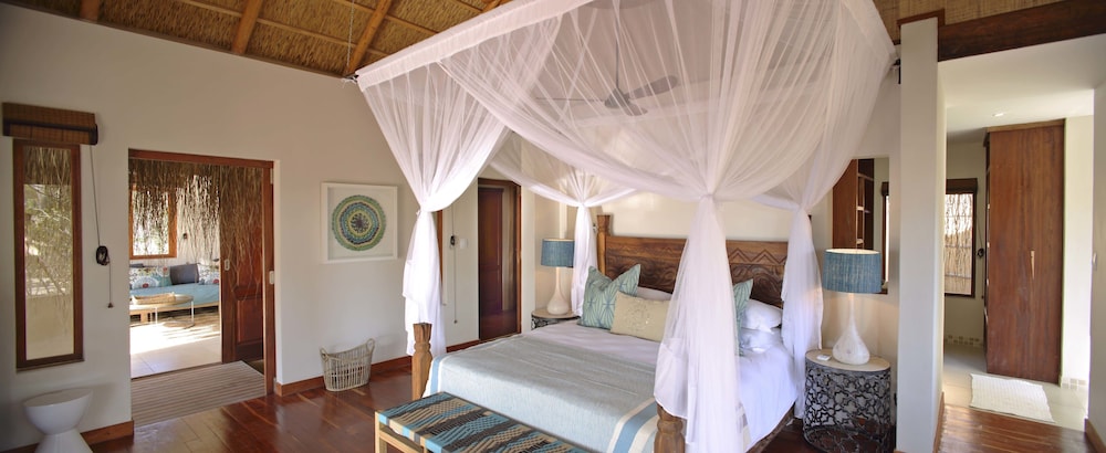 Royal, Beach, Villa, 2 King Beds