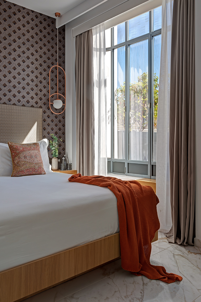 Ultimate, Guest Room, Terrace
