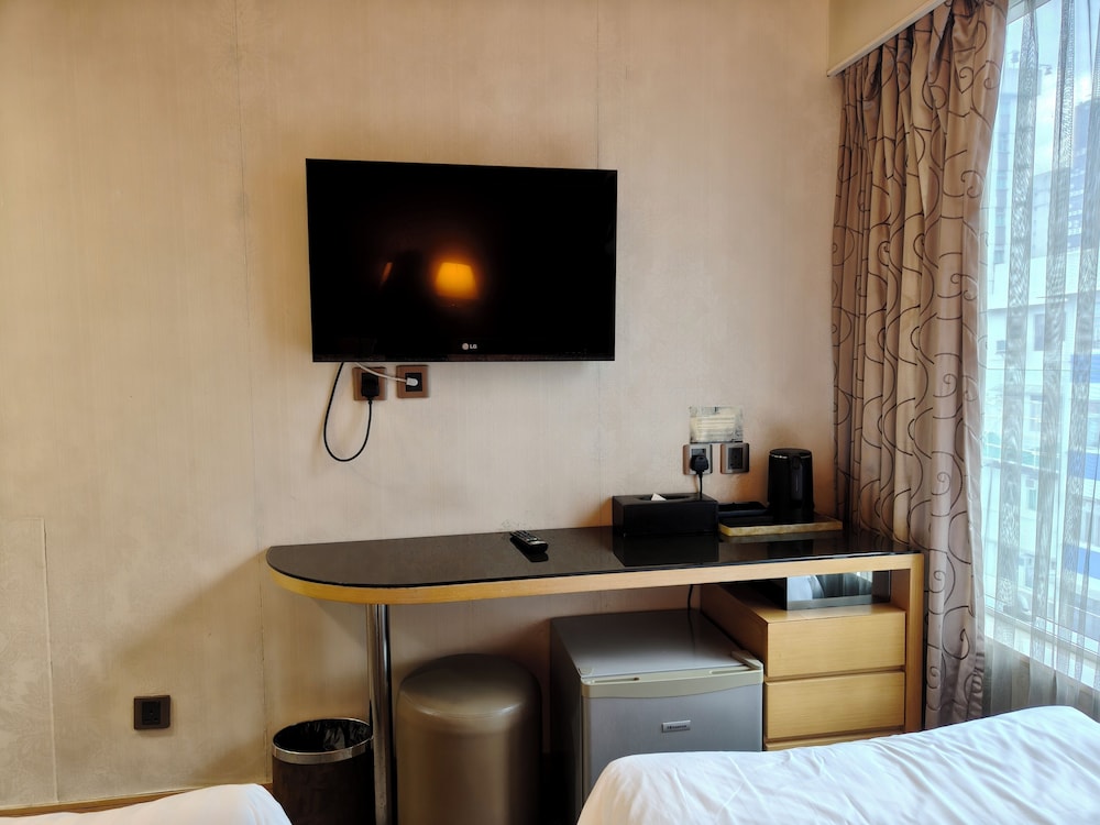 H1 Hotel 37/55