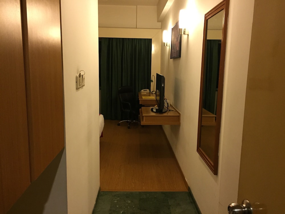 Lemon Tree Hotel Hinjawadi Pune 25/49