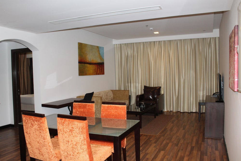 فندق جولدن توليب للأجنحة الفندقية(Golden Tulip Al Khobar Suite Hotel) 34/52
