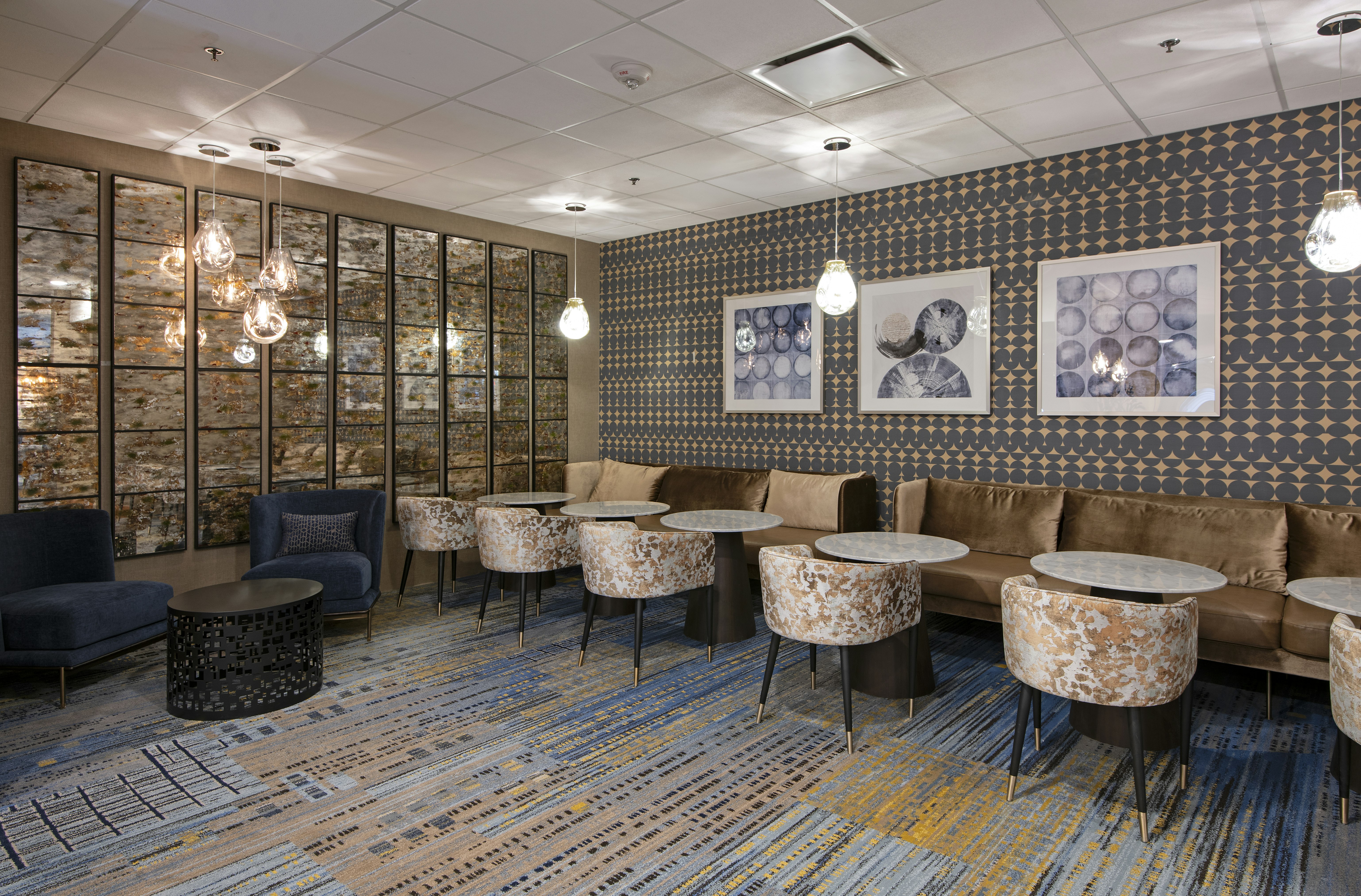 Doubletree By Hilton Hotel West Edmonton 32/50